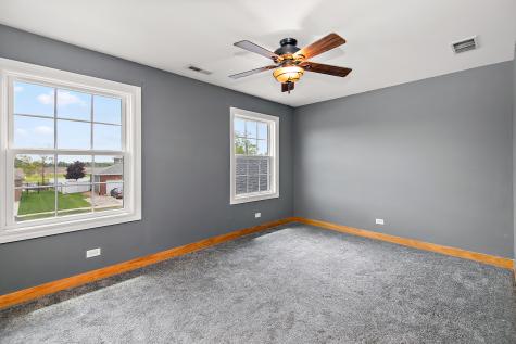 1123 Meadow Path Manteno IL 60950