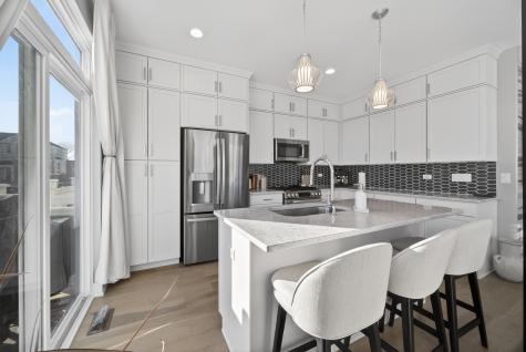 30W130 Wheeler Circle Warrenville IL 60563