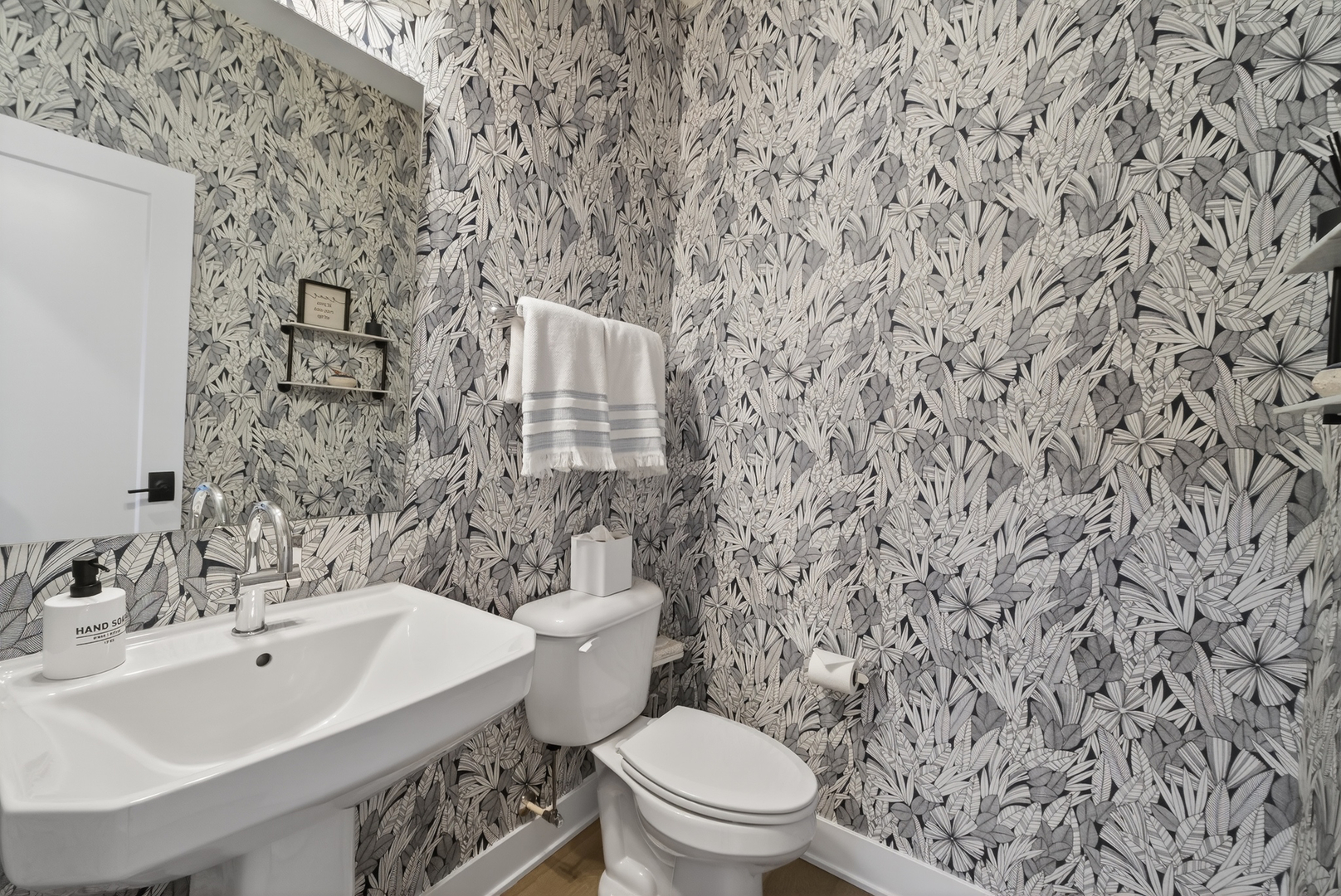30W130 Wheeler Circle Warrenville IL 60563