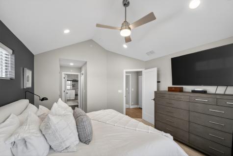 30W130 Wheeler Circle Warrenville IL 60563