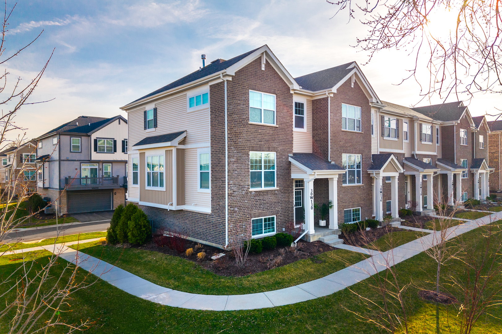30W130 Wheeler Circle Warrenville IL 60563