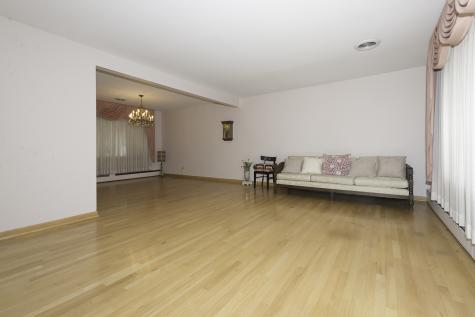 1205 Winston Drive Melrose Park IL 60160