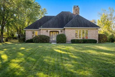 36W787 Red Haw Lane St. Charles IL 60174