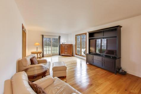 36W787 Red Haw Lane St. Charles IL 60174
