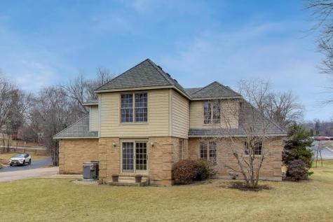 36W787 Red Haw Lane St. Charles IL 60174