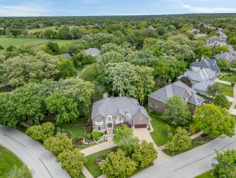 135 Settlers Drive Naperville IL 60565