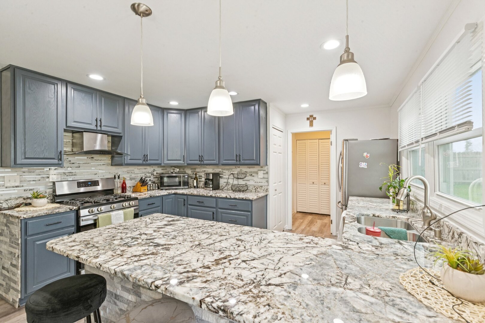 2 Emerson Drive Schaumburg IL 60194