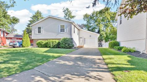 5 Siesta Court Bloomington IL 61704