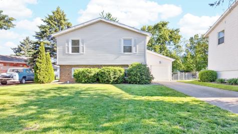 5 Siesta Court Bloomington IL 61704