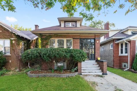 7643 South Paxton Avenue Chicago IL 60649