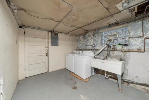 7643 South Paxton Avenue Chicago IL 60649