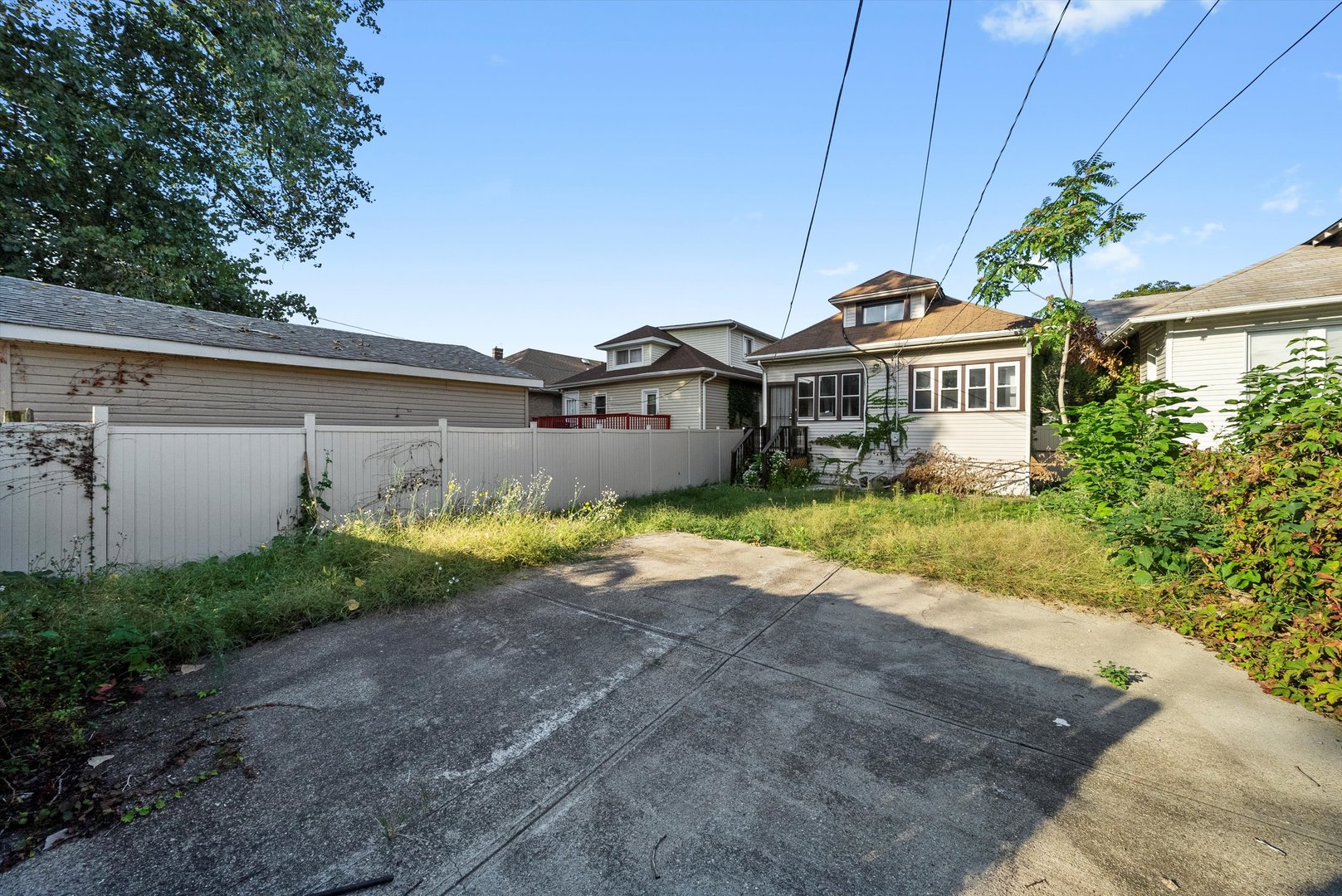 7643 South Paxton Avenue Chicago IL 60649
