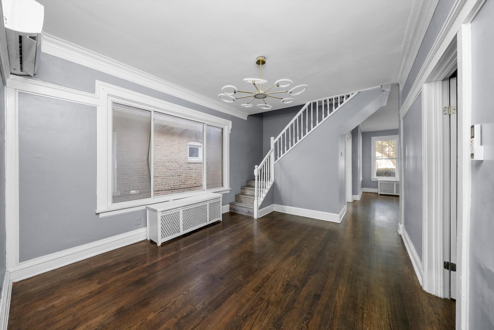 7643 South Paxton Avenue Chicago IL 60649