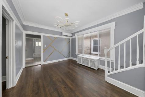 7643 South Paxton Avenue Chicago IL 60649