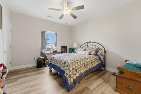 186 Beacon Harbor Circle East Moline IL 61244