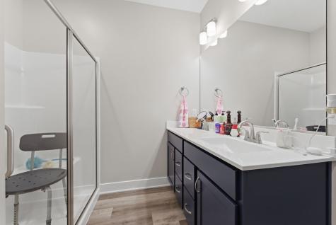 186 Beacon Harbor Circle East Moline IL 61244