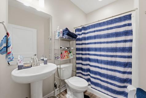 186 Beacon Harbor Circle East Moline IL 61244