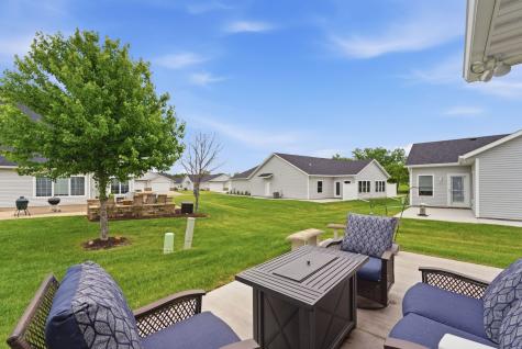 186 Beacon Harbor Circle East Moline IL 61244