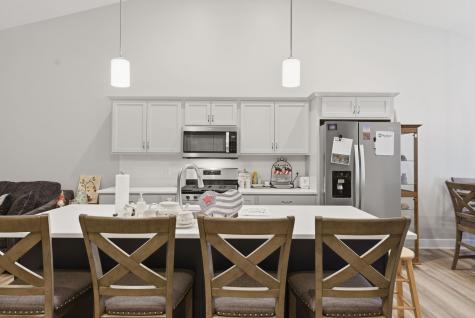 186 Beacon Harbor Circle East Moline IL 61244