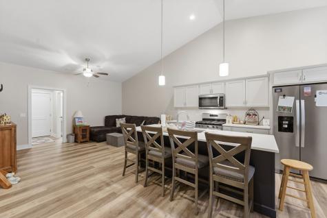 186 Beacon Harbor Circle East Moline IL 61244