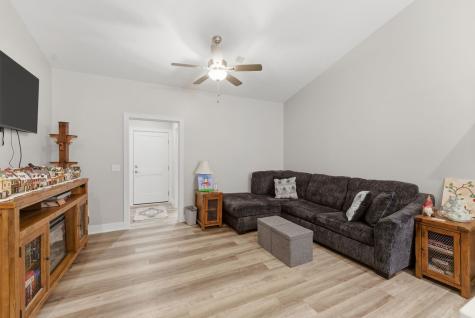 186 Beacon Harbor Circle East Moline IL 61244