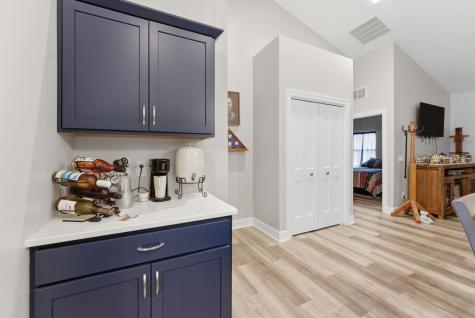 186 Beacon Harbor Circle East Moline IL 61244