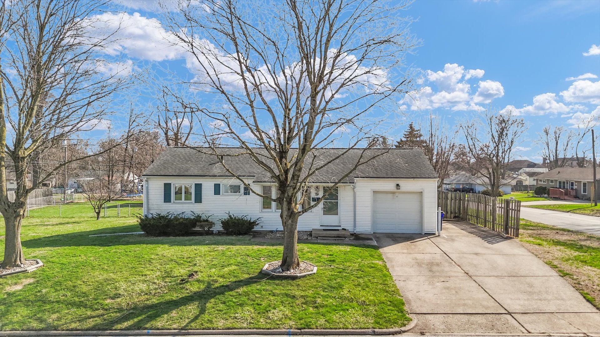 9 Glenview Drive Decatur IL 62521