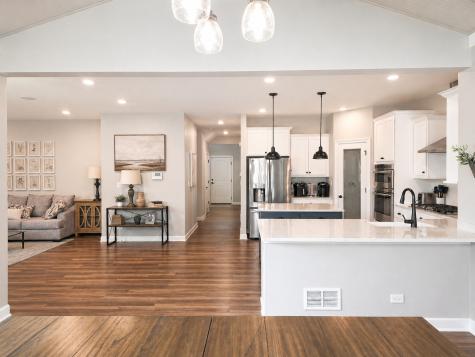 32000 Savannah Drive Lakemoor IL 60051