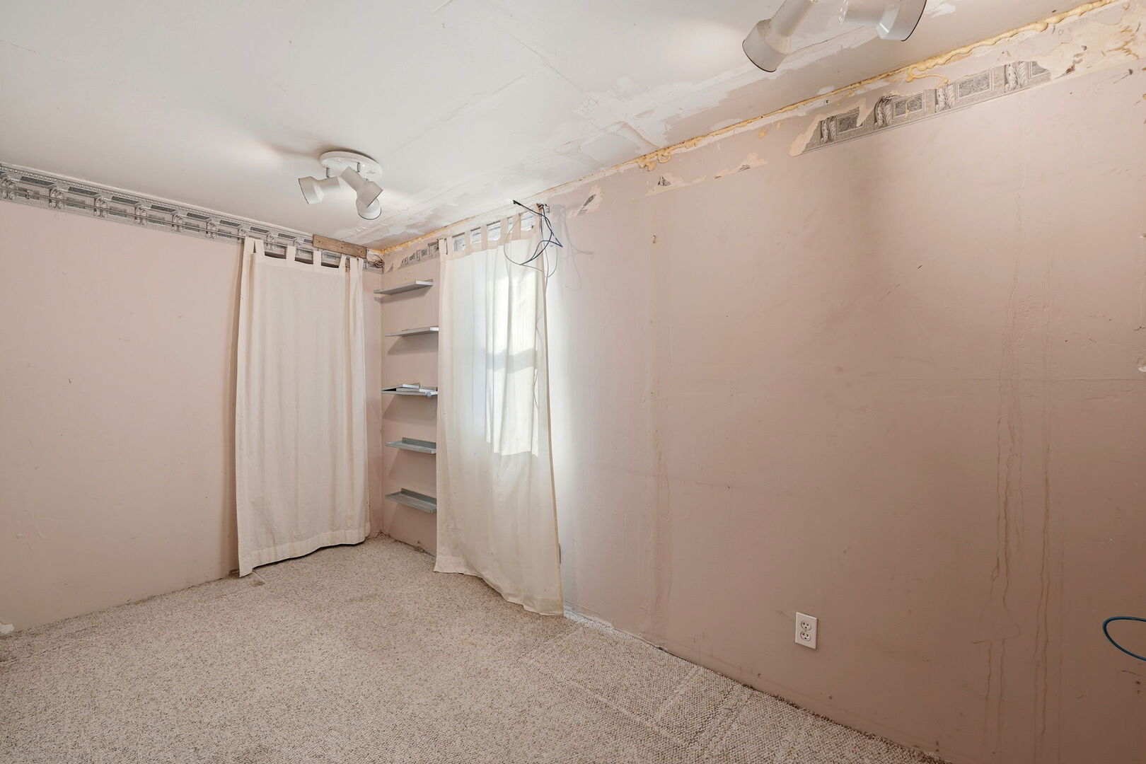 7731 West Farragut Avenue Chicago IL 60656