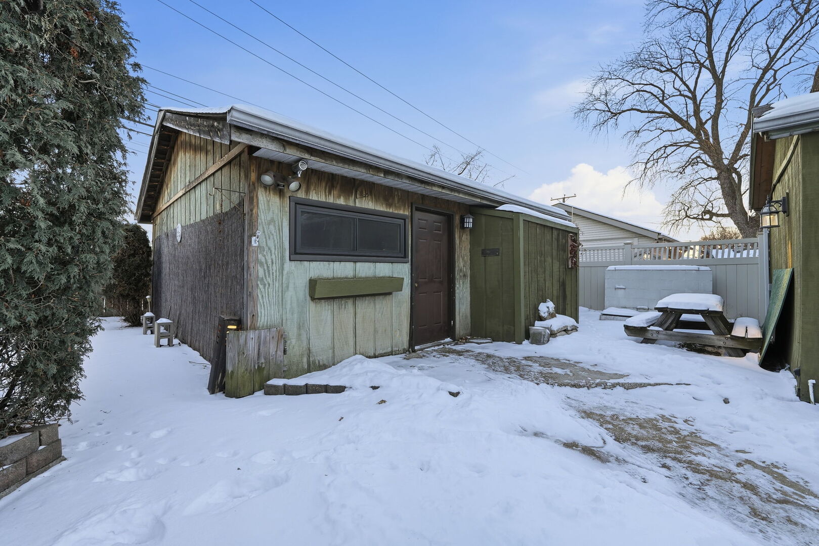 7731 West Farragut Avenue Chicago IL 60656