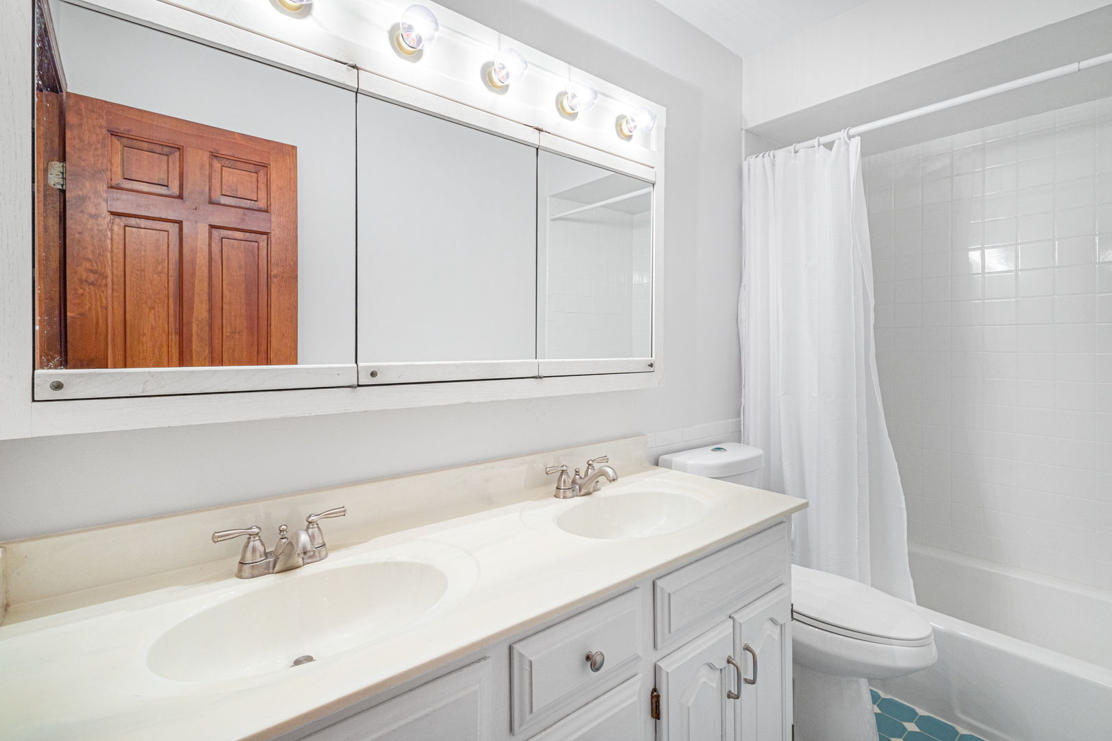 648 62ND Court Downers Grove IL 60516