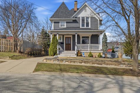 410 Standish Street Elgin IL 60123