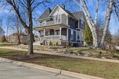 410 Standish Street Elgin IL 60123