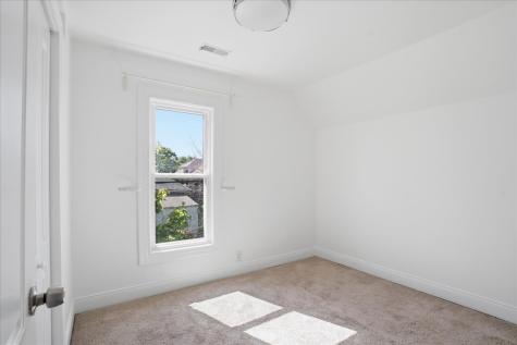 410 Standish Street Elgin IL 60123