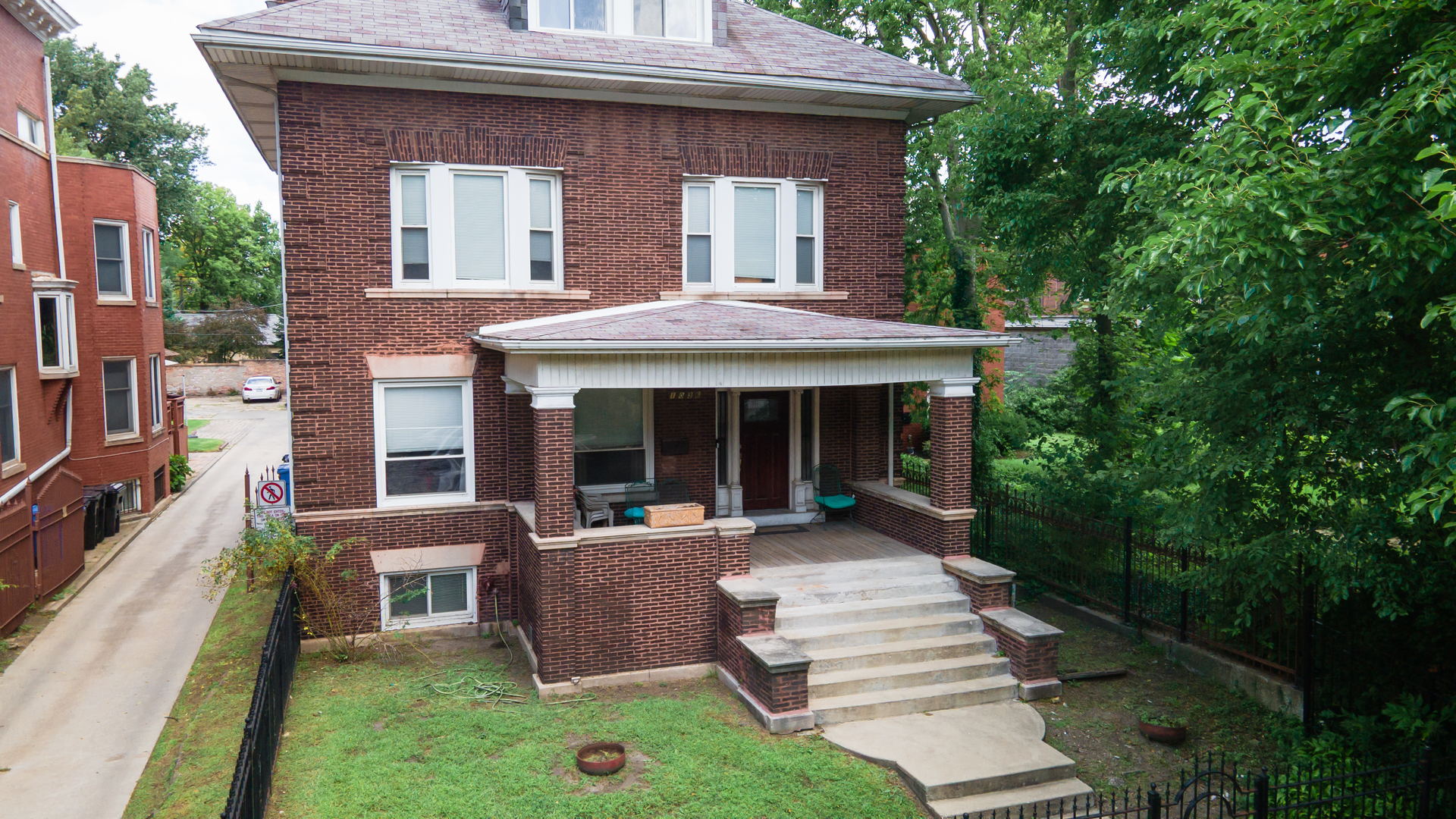 1036 East Hyde Park Boulevard Chicago IL 60615