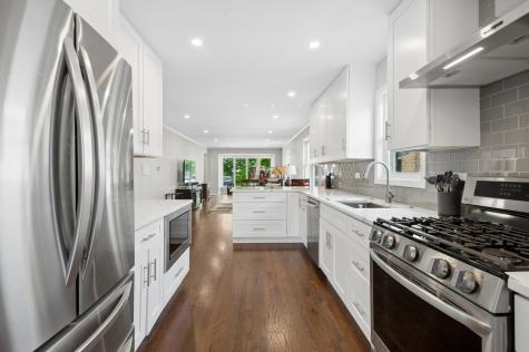 6341 North Tripp Avenue Chicago IL 60646