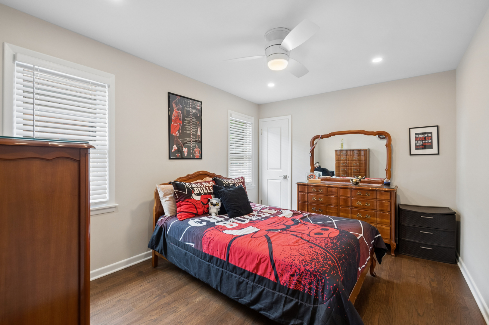 6341 North Tripp Avenue Chicago IL 60646