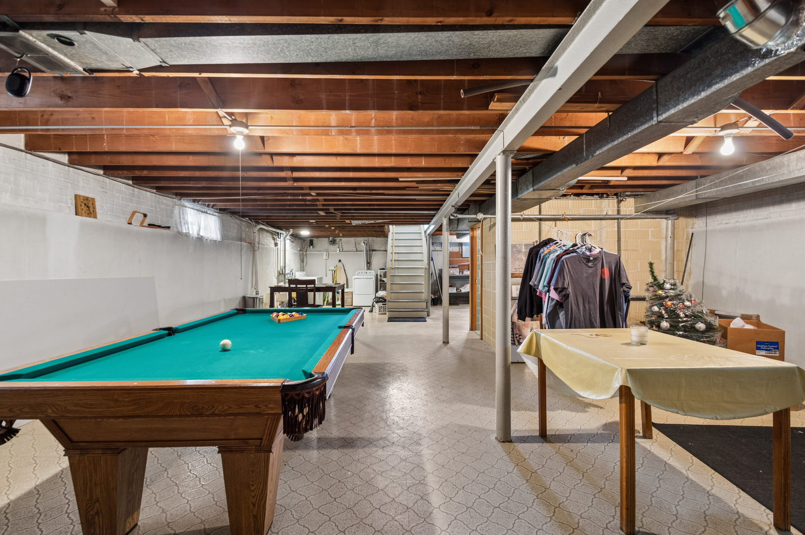 6341 North Tripp Avenue Chicago IL 60646