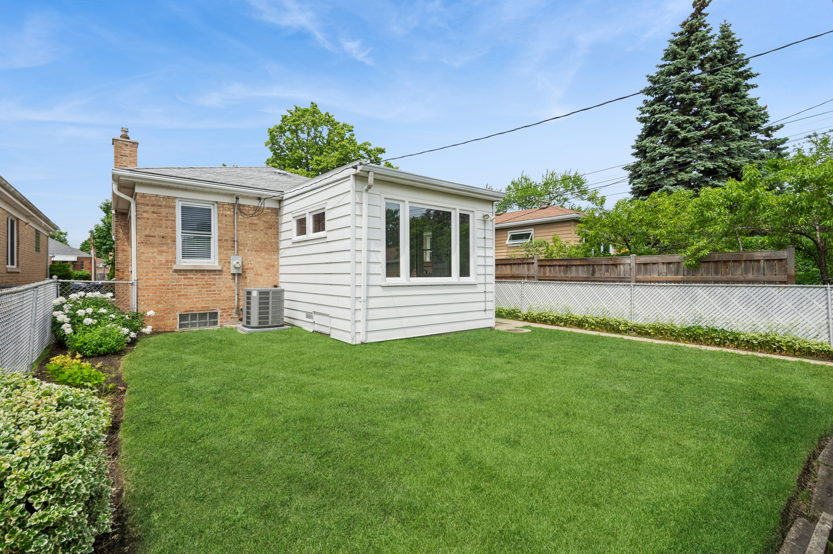 6341 North Tripp Avenue Chicago IL 60646