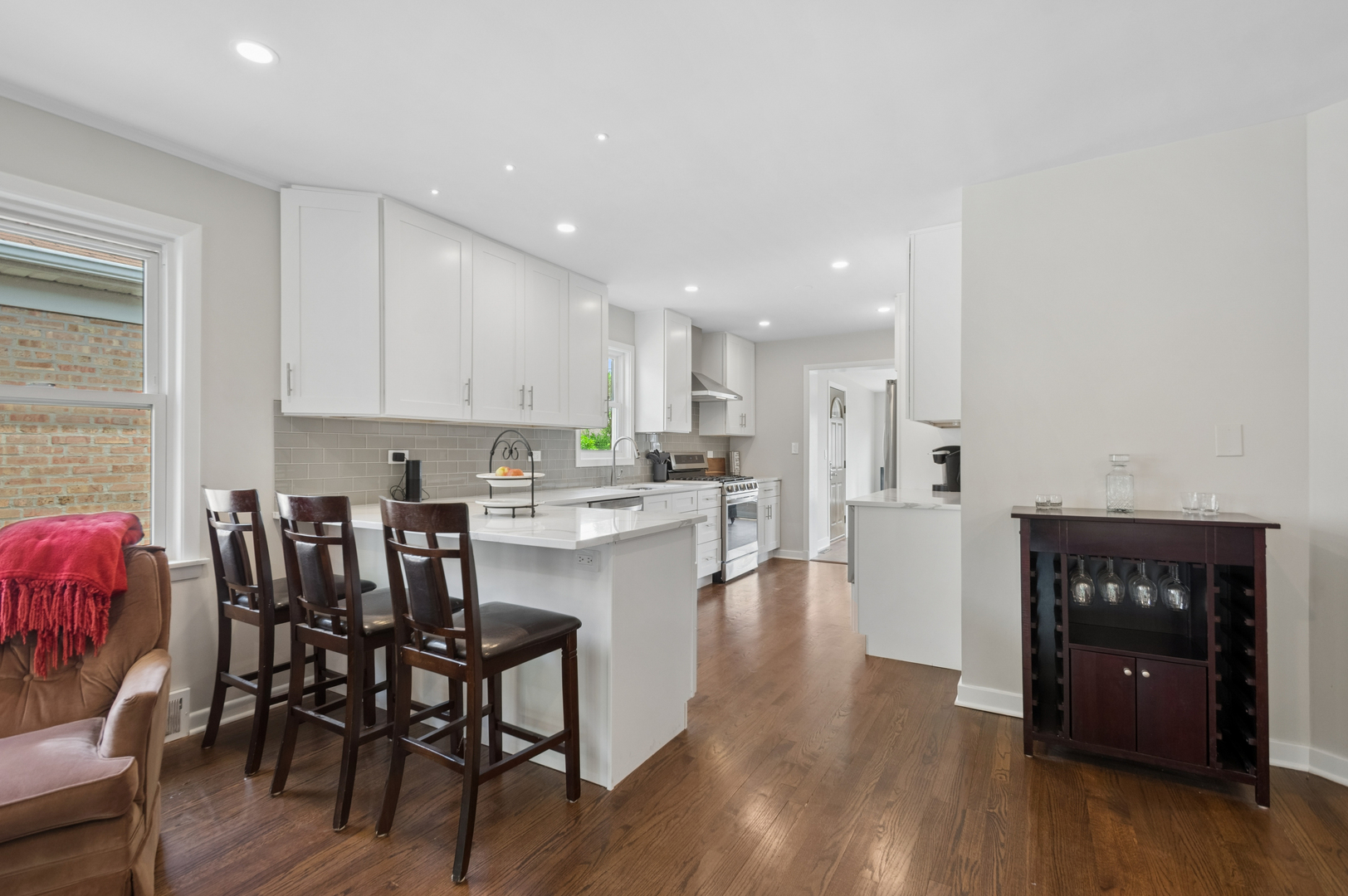 6341 North Tripp Avenue Chicago IL 60646