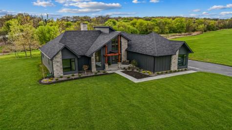 4311 Red Tail Lane Johnsburg IL 60051