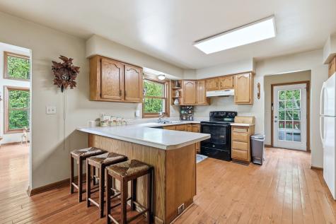 13 Signal Point Lane Galena IL 61036