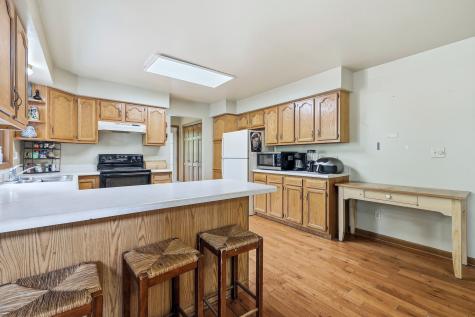 13 Signal Point Lane Galena IL 61036