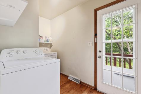 13 Signal Point Lane Galena IL 61036