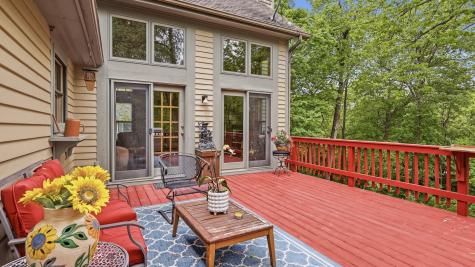 13 Signal Point Lane Galena IL 61036