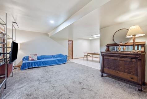13 Signal Point Lane Galena IL 61036