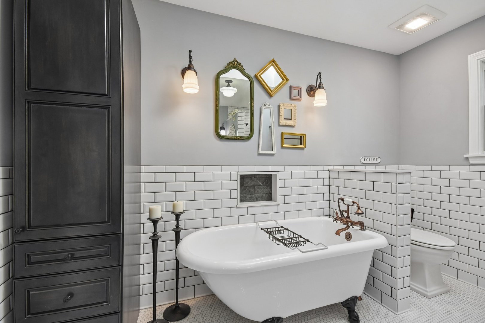 1507 Gardenside Court Naperville IL 60540