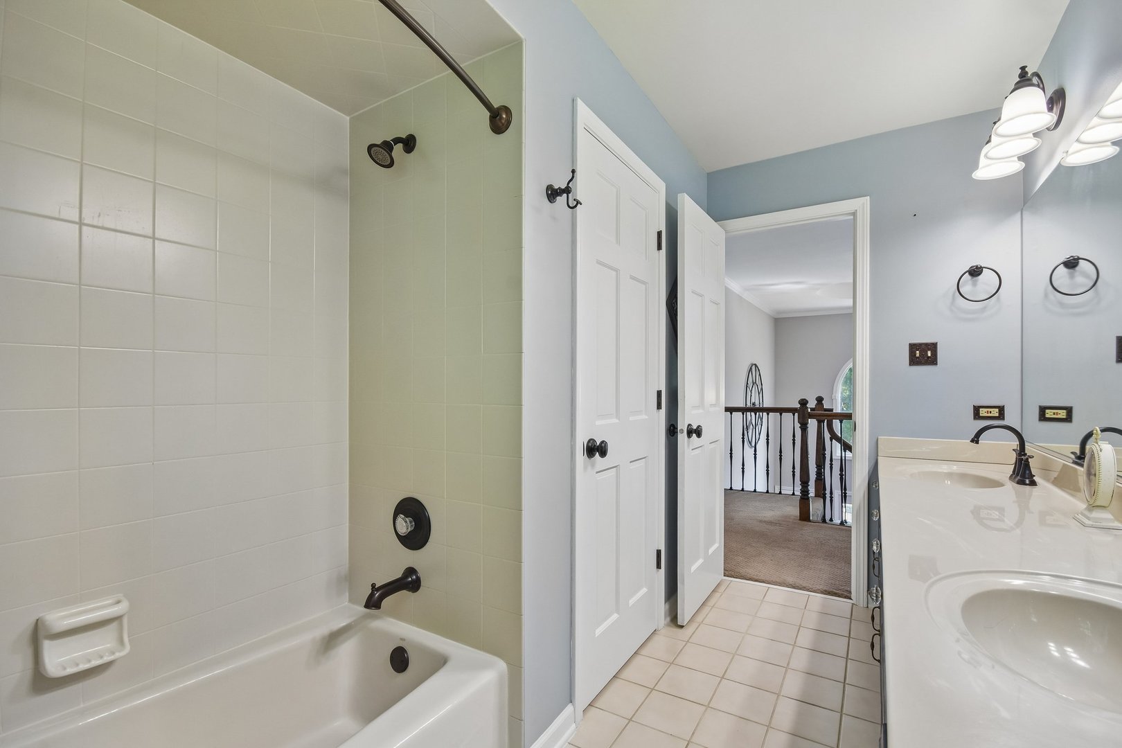 1507 Gardenside Court Naperville IL 60540