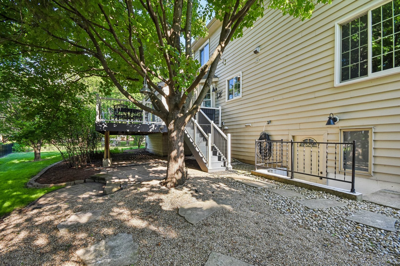 1507 Gardenside Court Naperville IL 60540