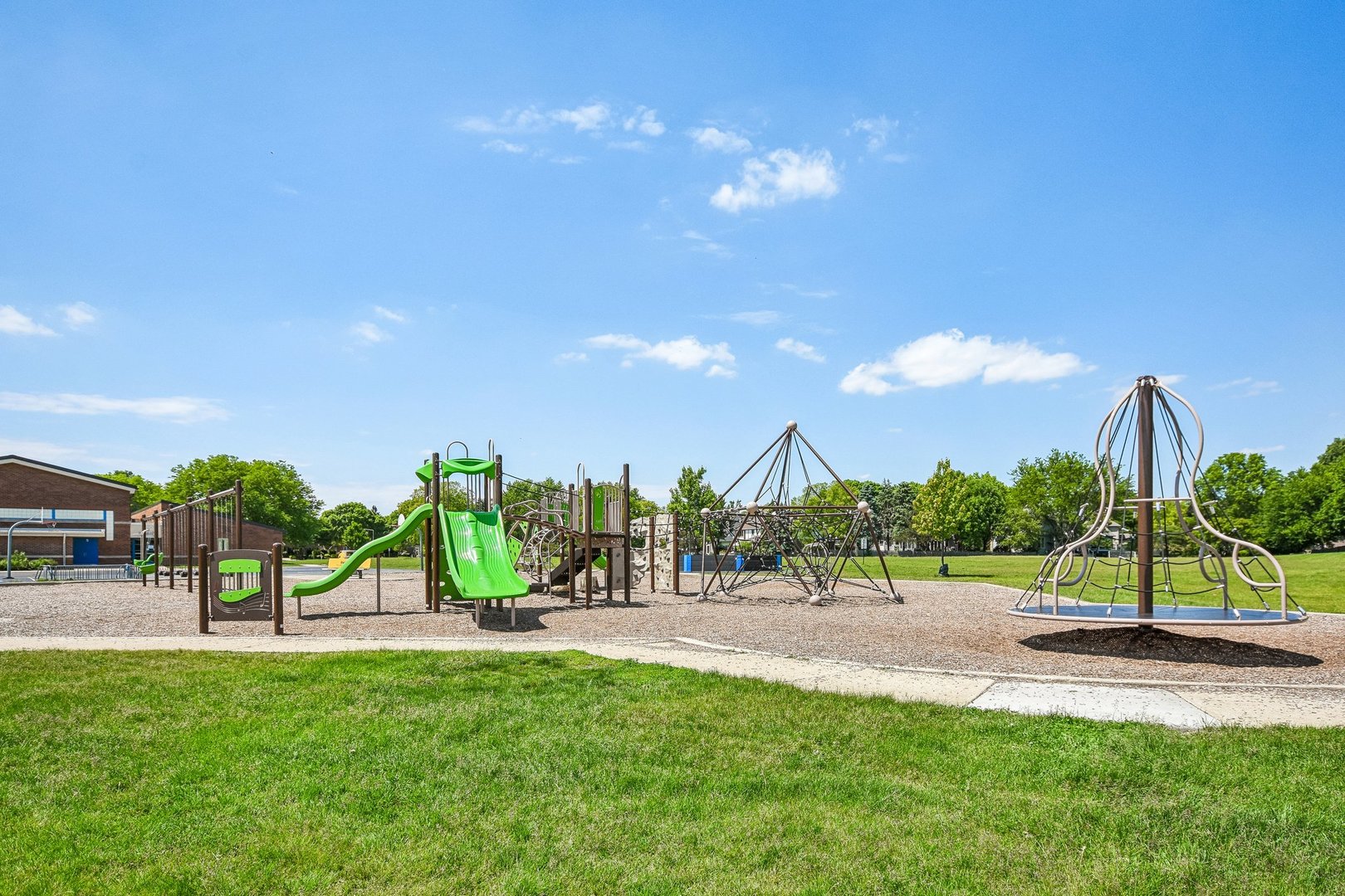 1507 Gardenside Court Naperville IL 60540